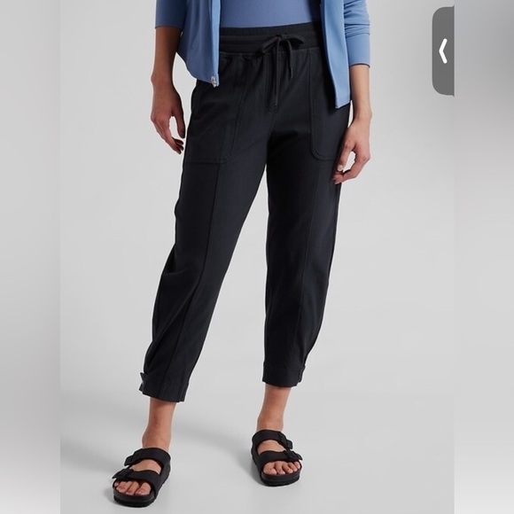 Athleta Pants - Athleta Farallon Weekender Pant Med Petite